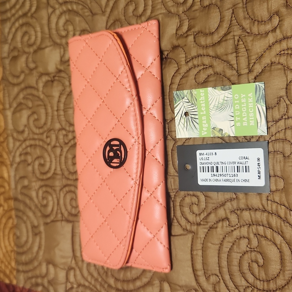 Badgley Mischka NWOT Quilting Diamond Cover Wallet- Coral